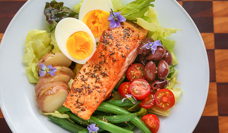 Steelhead Trout Ni'oise Salad Recipe